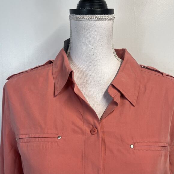 Chico's Shirt Blouse sz 10 12/2 Santa Fe Coral Secret Silk Career Casual Pockets - Picture 3 of 8